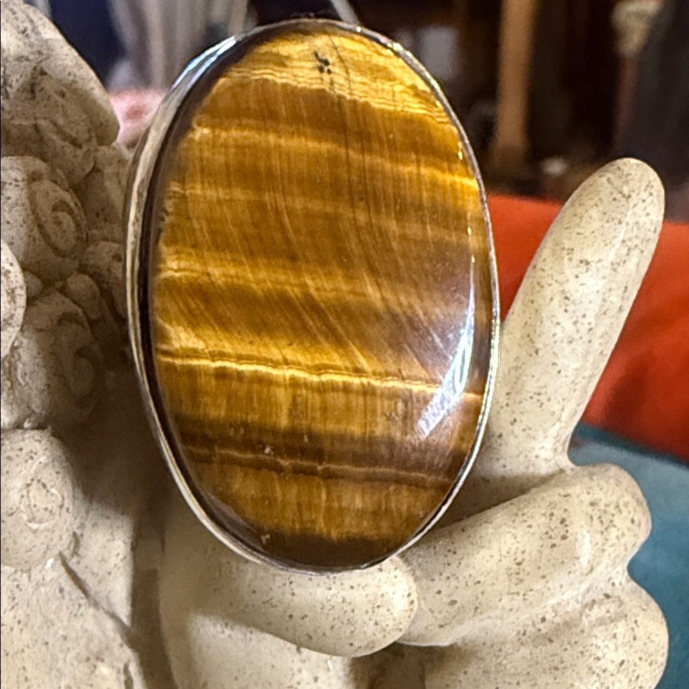 Massive Vintage Tigers Eye Sterling Silver Ring
Size 7 3/4